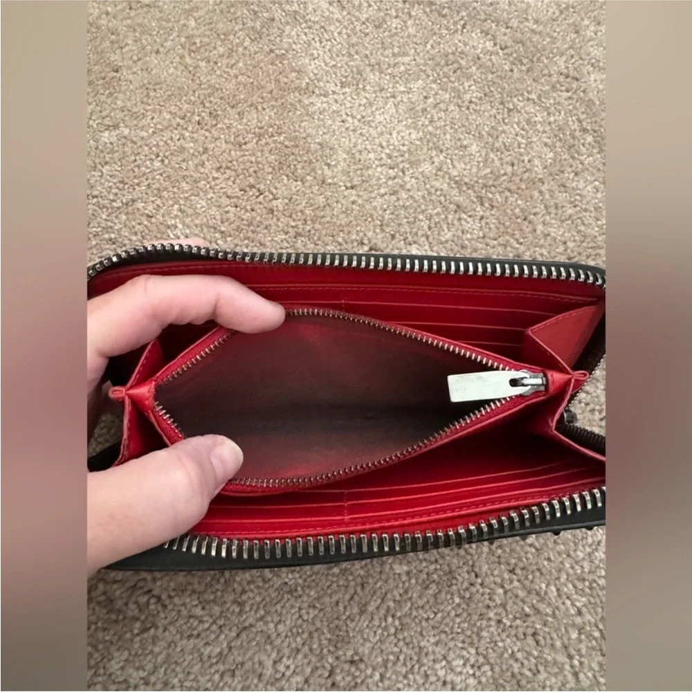 Christian Louboutin “Panettone” Spiked Zip Wallet - Black - EXCELLENT CONDITION - Picture 6 of 9